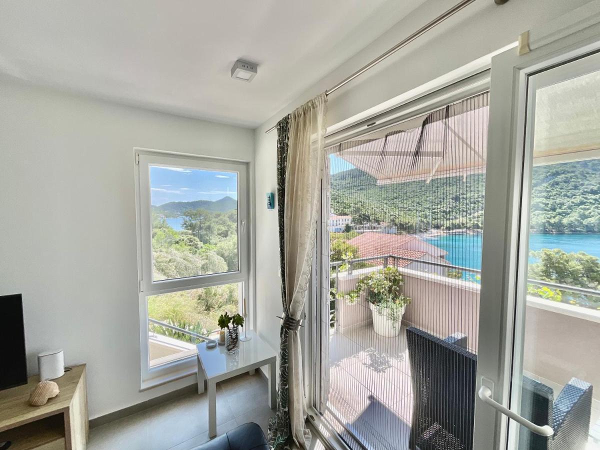 Villa Iva Lastovo Uble エクステリア 写真