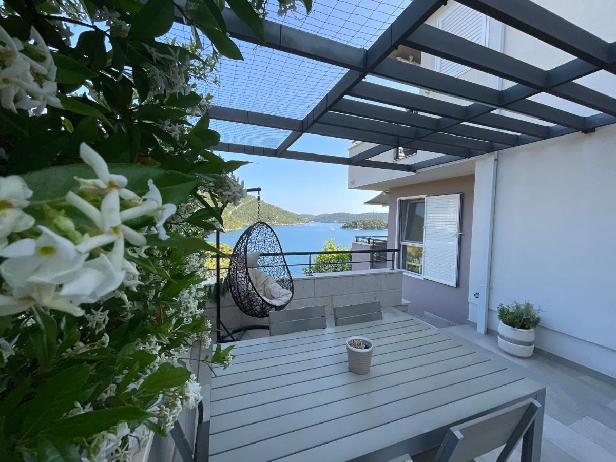 Villa Iva Lastovo Uble エクステリア 写真