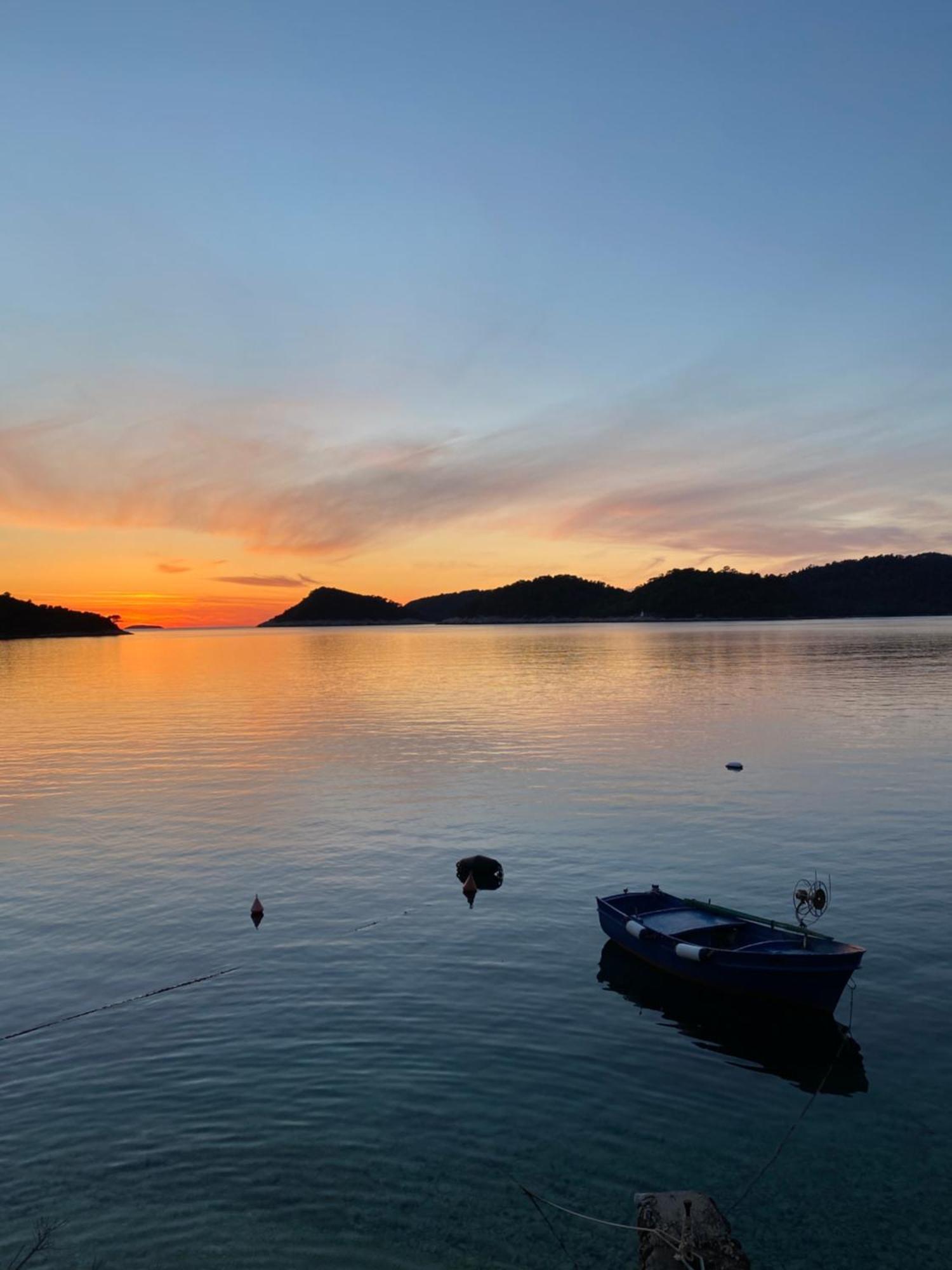 Villa Iva Lastovo Uble エクステリア 写真